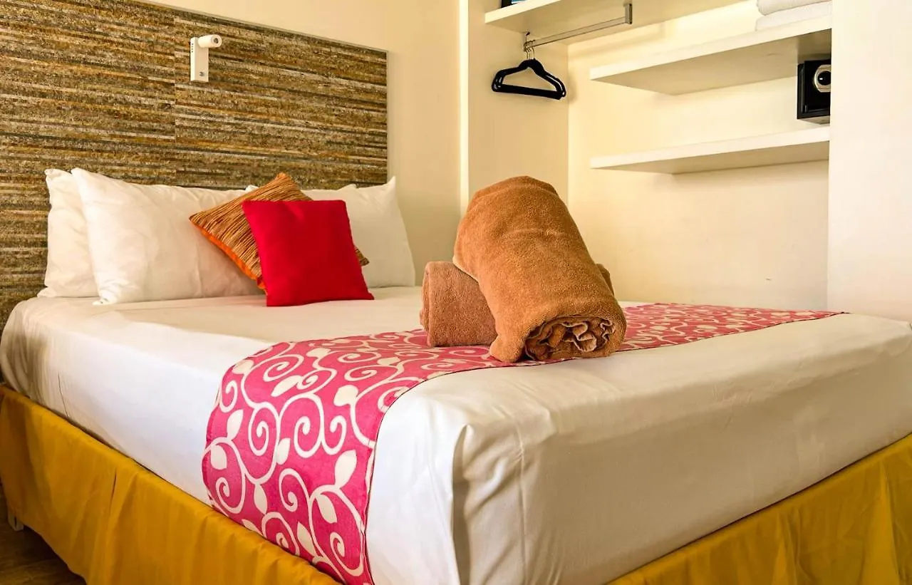 Beachside Apartments Cancún