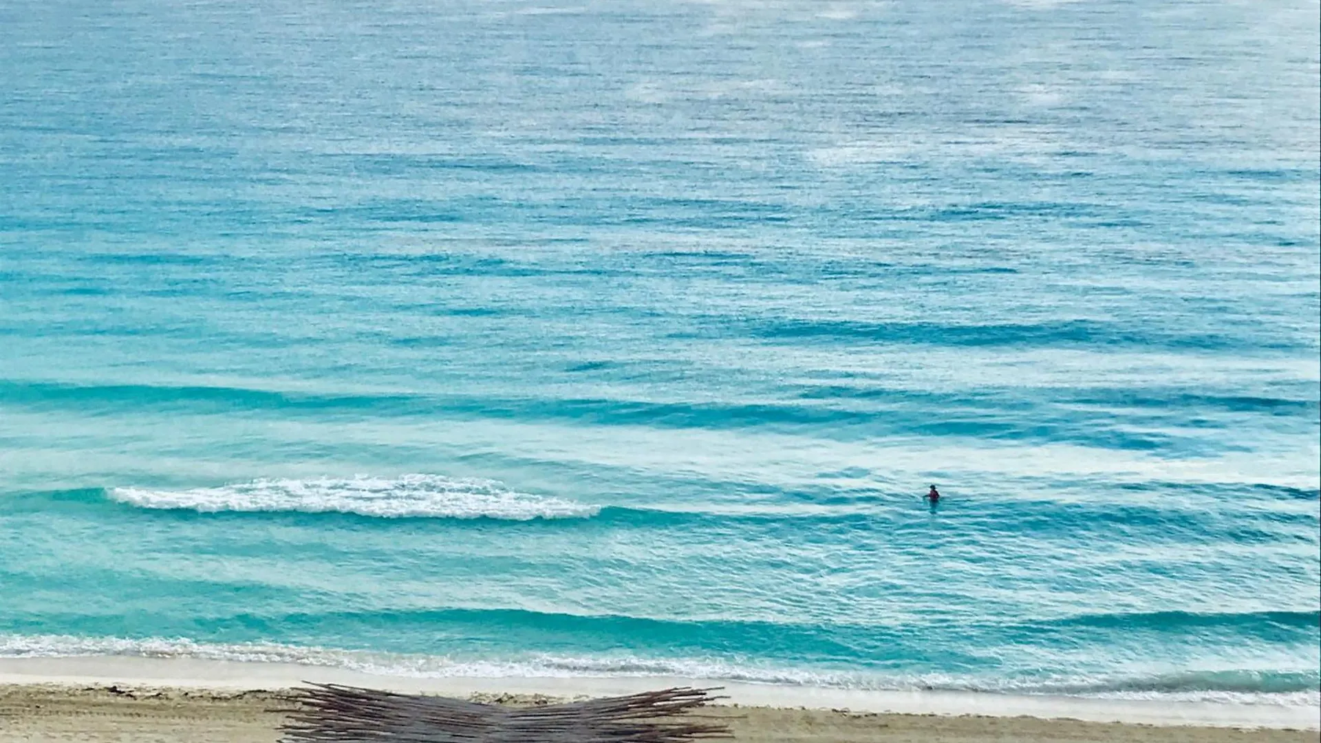 Beachside Apartments Cancún