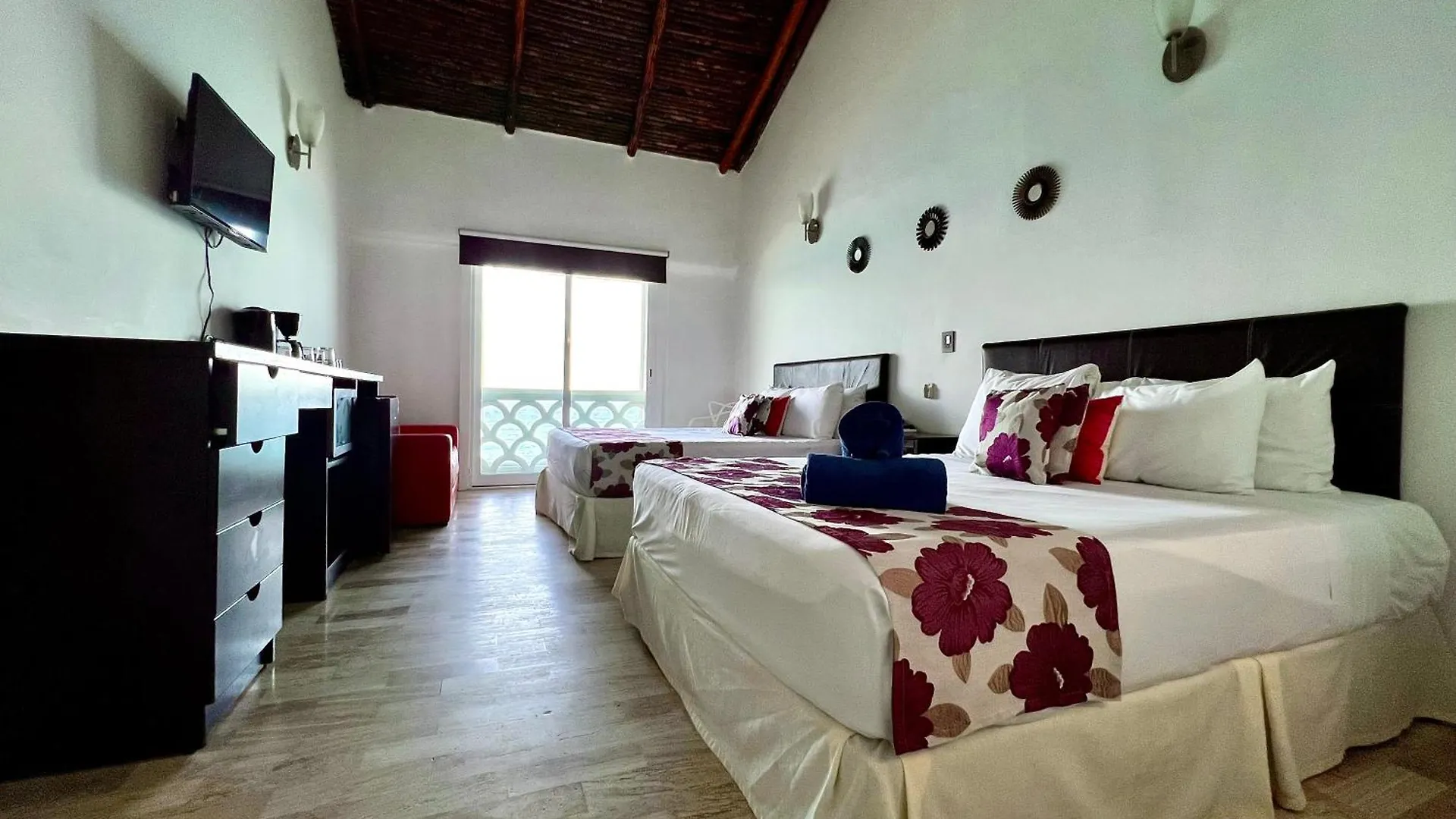 Beachside Apartments Cancún 0*,