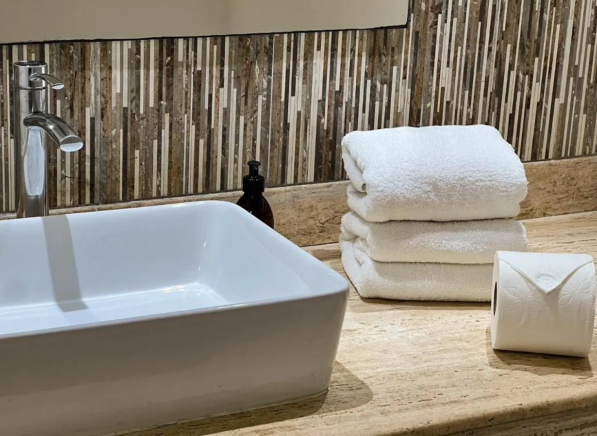 Beachside Apartments Cancun