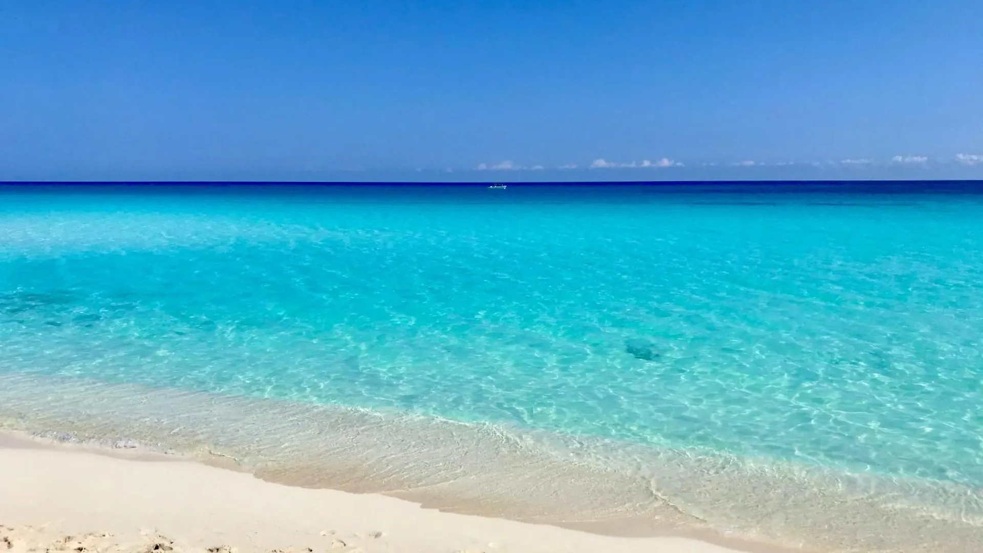 Beachside Apartments Cancun